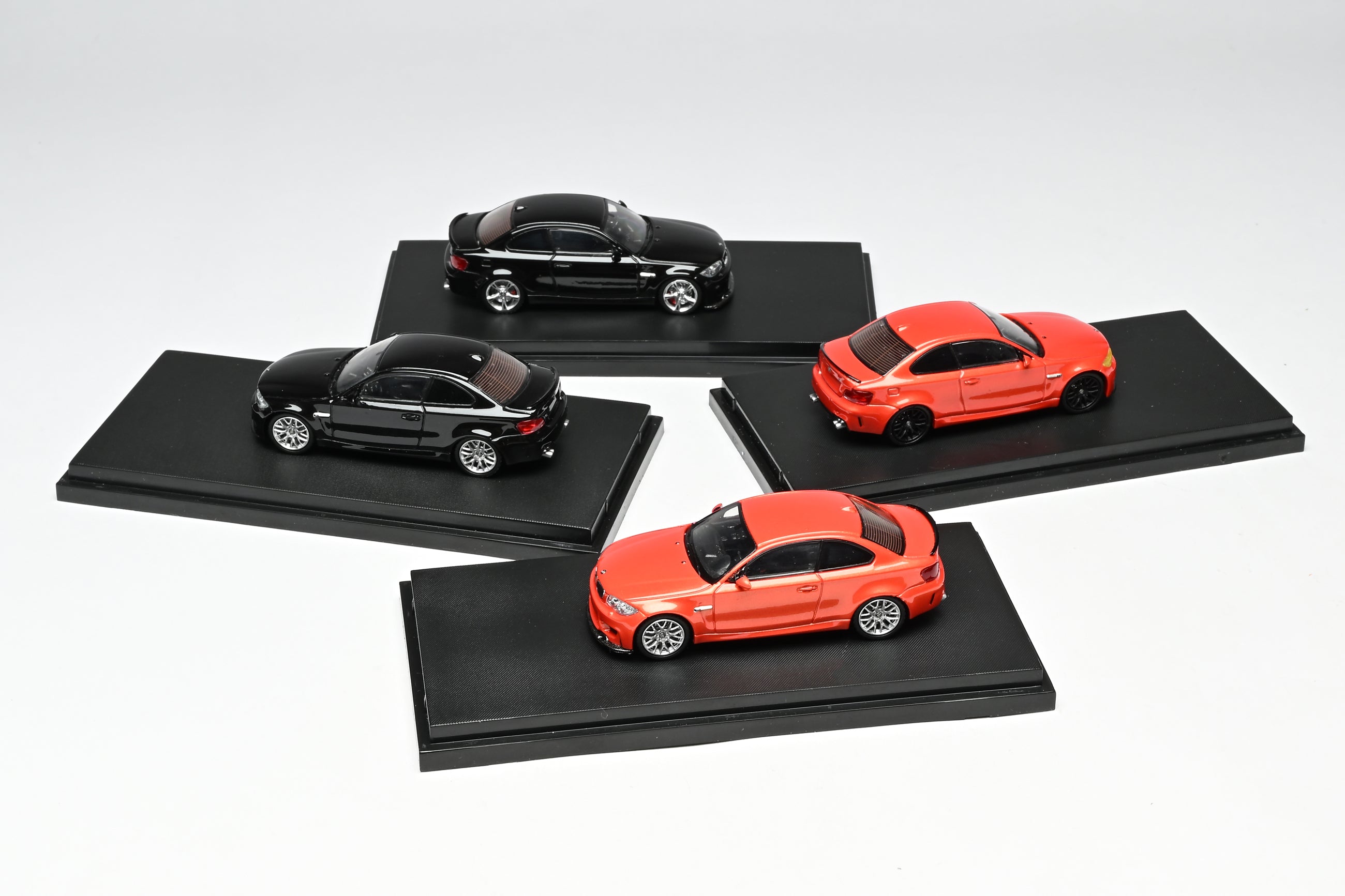 Preorder] 7CM Model 1:64 BMW 1M Coupe (E82) (4 Versions) – Horizon