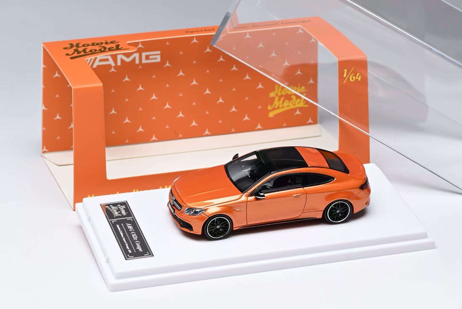Howie Model 1:64 Mercedes-Benz C63s AMG W205 SUNSET ORANGE