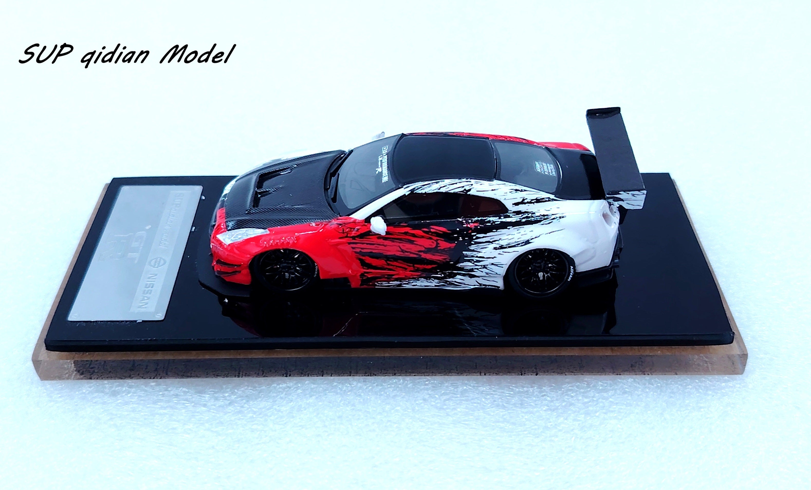SUP qidian Model 1:64 GT-R R35 LB Modified version (3 Colours