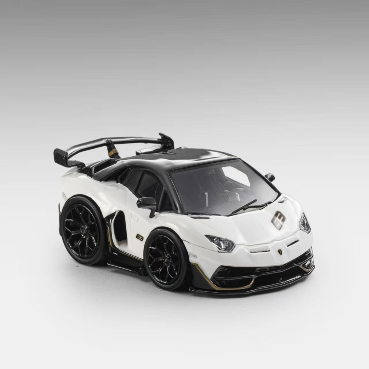 ERAQ X KR 1:64 SVJ White Corey Studio – Horizon Diecast