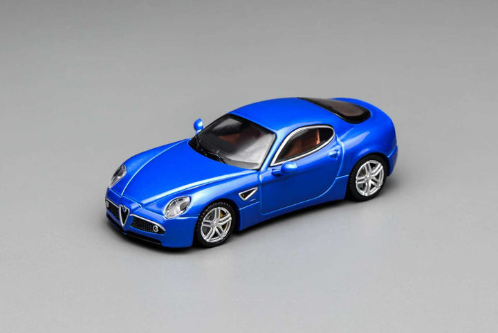 [Preorder] MOTORHELIX 1:64 Alfa Romeo 8C Competizione 2008 M69055 /M69051 (2 Colours)