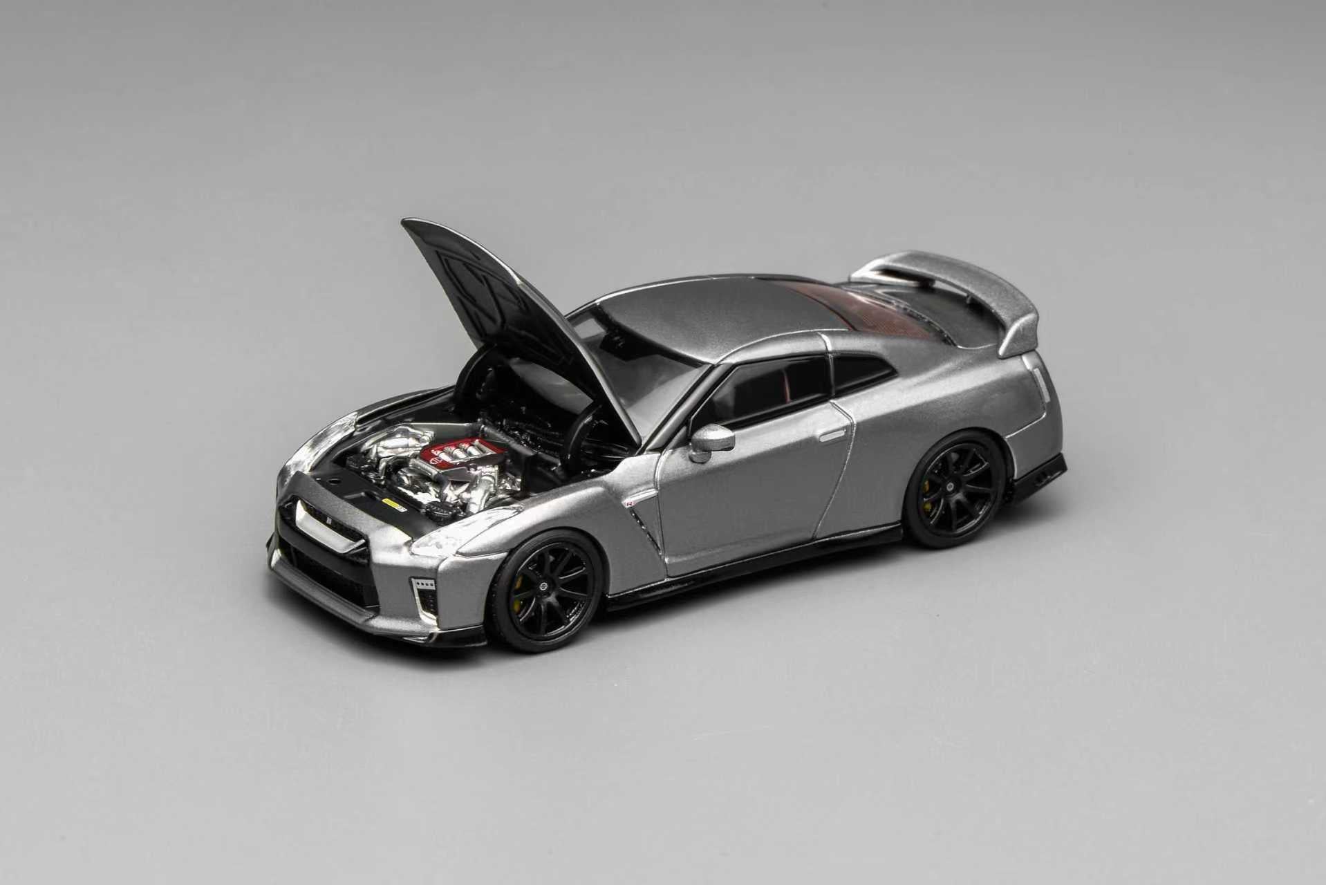 MOTORHELIX 1:64 Nissan GT-R (R35) Track Edition Engineered by