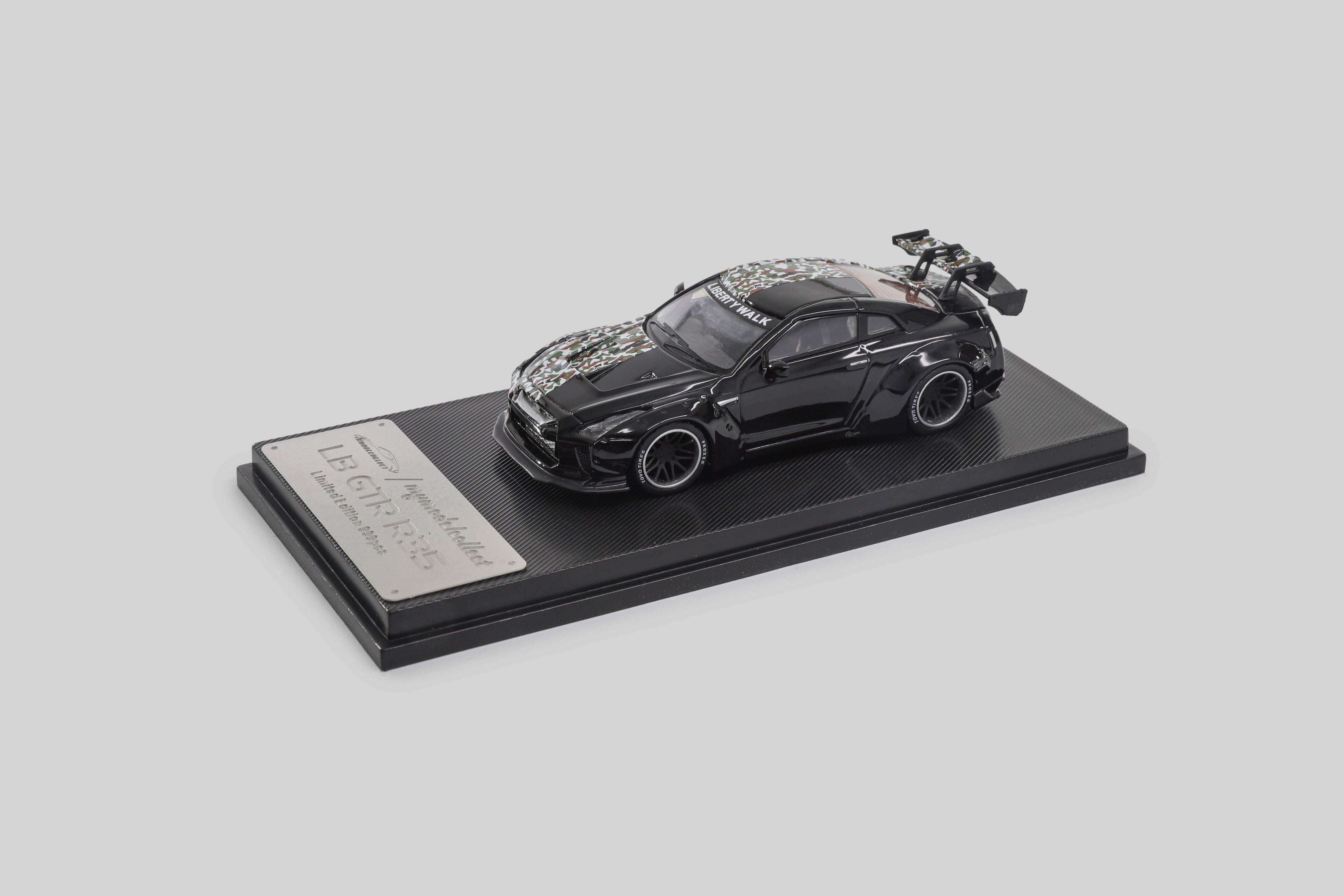 1/64 LB GT-R R35ワイドボディ(マジョーラ) 1/64 LB GT-R R35ワイドボディ(マジョーラ) 1/64 LB GT-R R35ワイド
