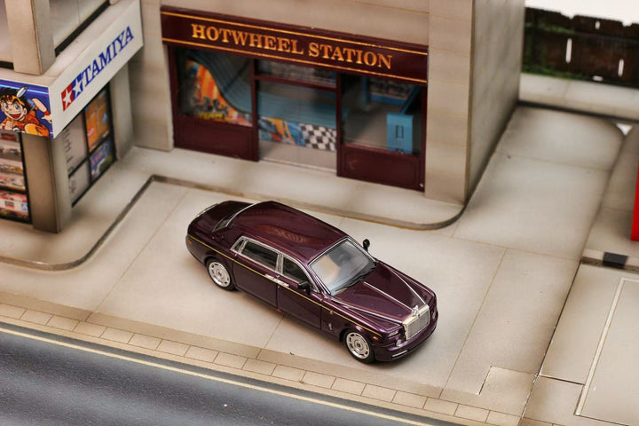 [Preorder] Street Weapon 1:64 Rolls-Royce Phantom VII Purple/ Sunflower (2 Colours)