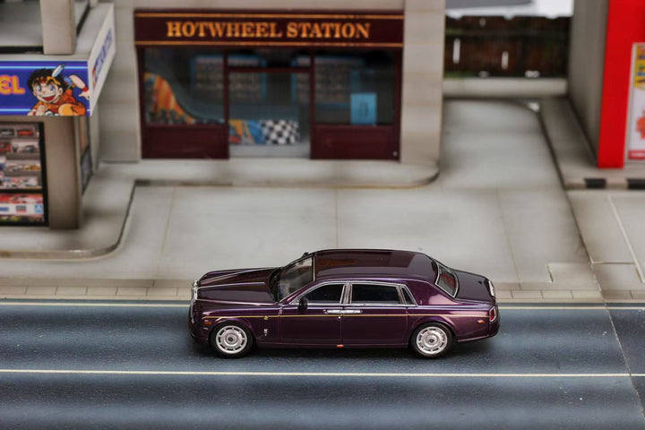 [Preorder] Street Weapon 1:64 Rolls-Royce Phantom VII Purple/ Sunflower (2 Colours)