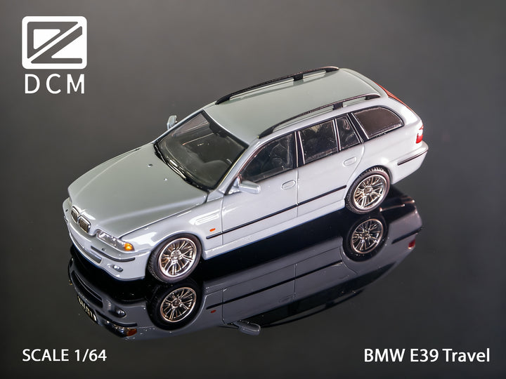 [Preorder] DCM 1:64 E39 Touring (5 Colours)