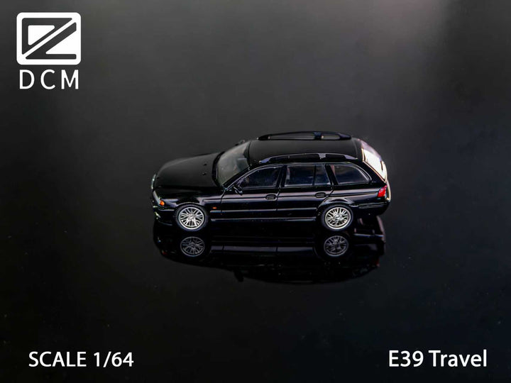 [Preorder] DCM 1:64 E39 Touring (5 Colours)