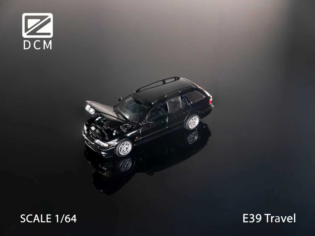 [Preorder] DCM 1:64 E39 Touring (5 Colours)