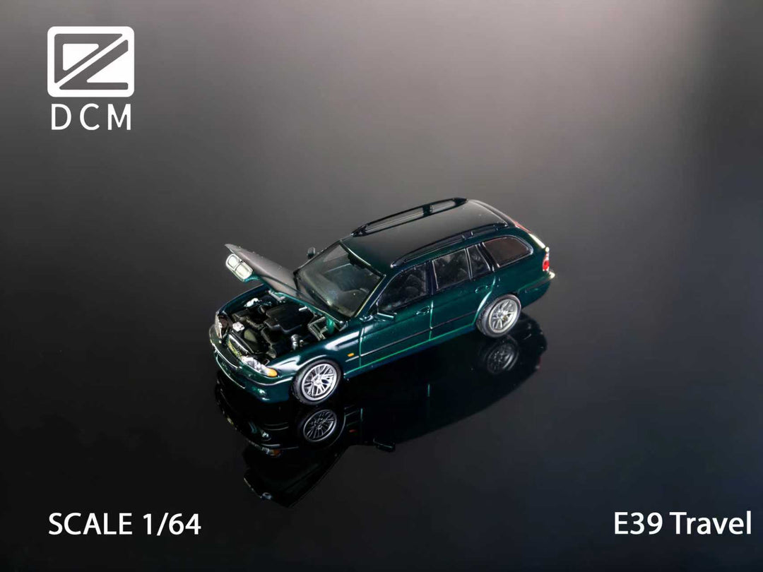 [Preorder] DCM 1:64 E39 Touring (5 Colours)