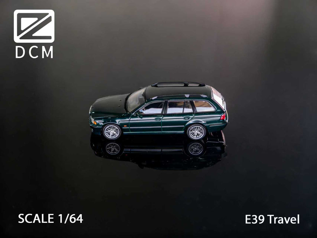 [Preorder] DCM 1:64 E39 Touring (5 Colours)