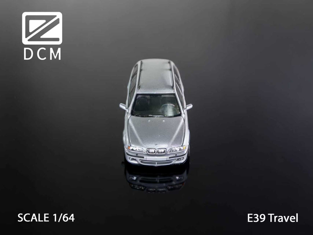 [Preorder] DCM 1:64 E39 Touring (5 Colours)