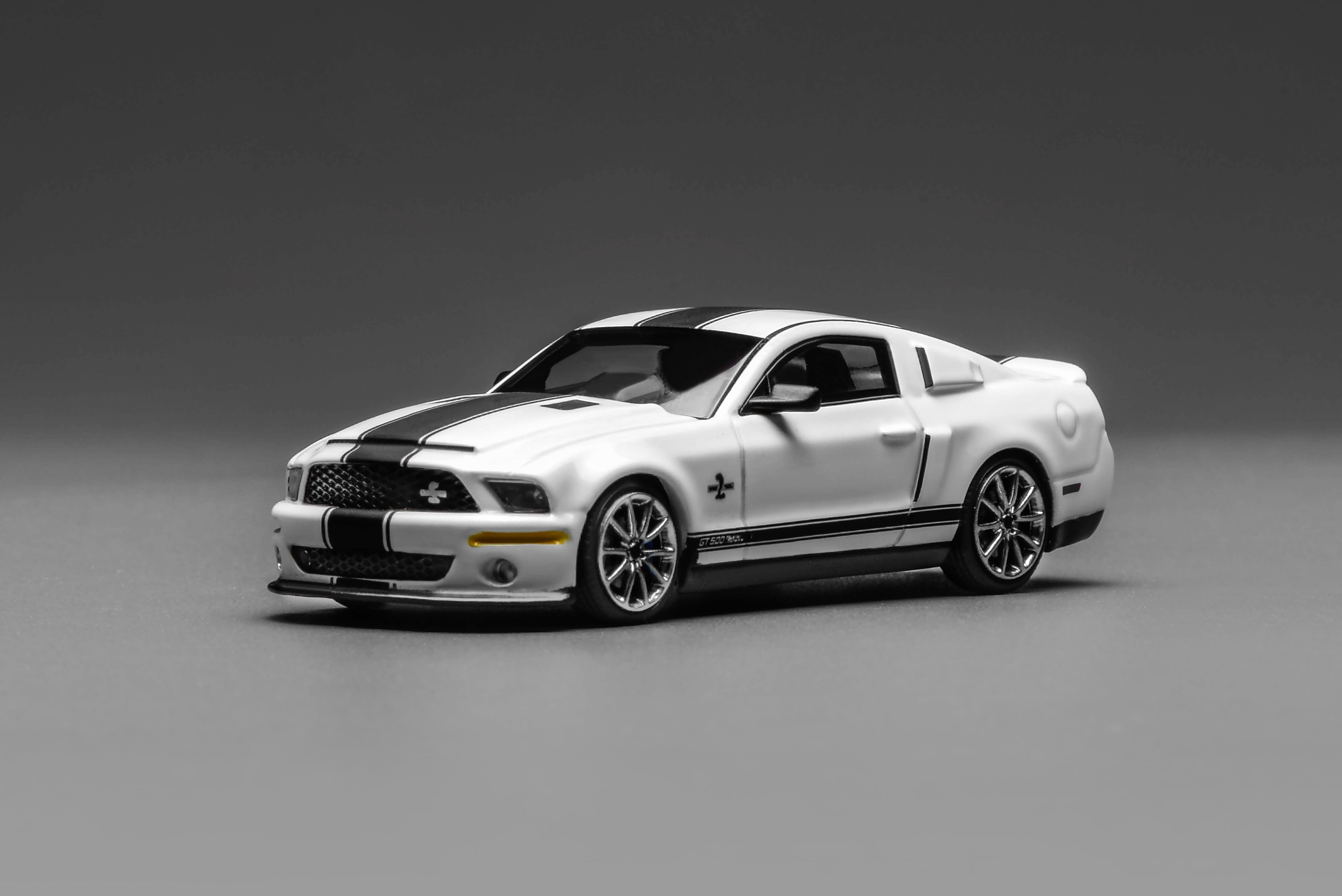 Preorder] MOTORHELIX x GreenLight 1:64 Ford Mustang Shelby GT500