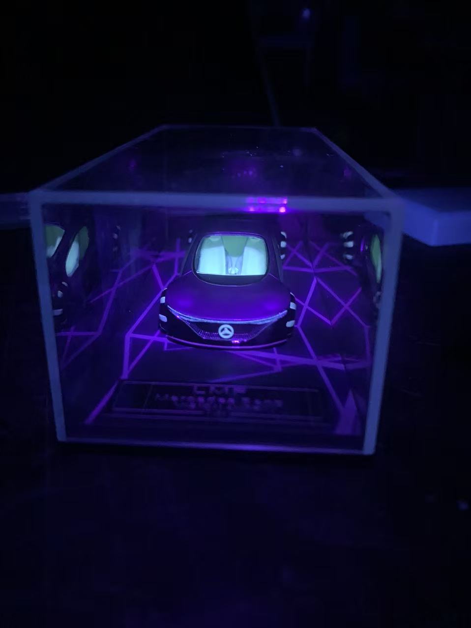 [Preorder] LMF Model 1:64 Mercedes Benz Avatar concept car