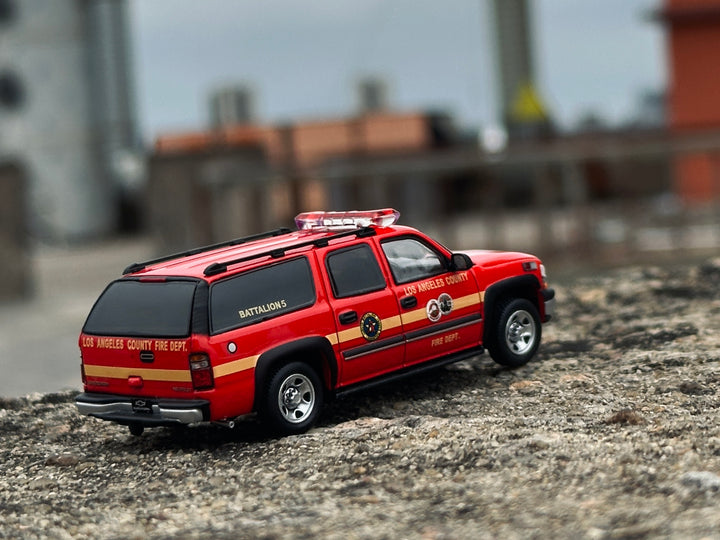 [Preorder] MK Miniatures 1:64 2003 Chevrolet Suburban Los Angeles Fire Truck HEC 2025