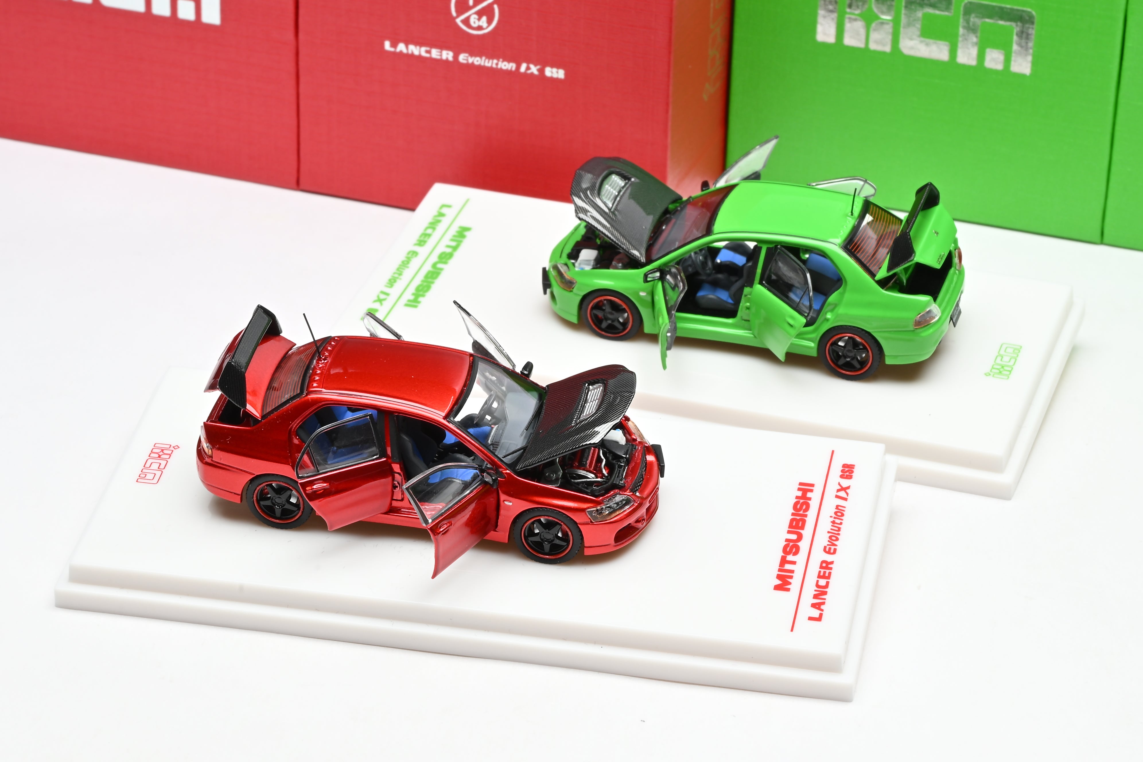 IHCM 1:64 MITSUBISHI LANCER EVIUTION IX GSR Red/ Green (2 Colours