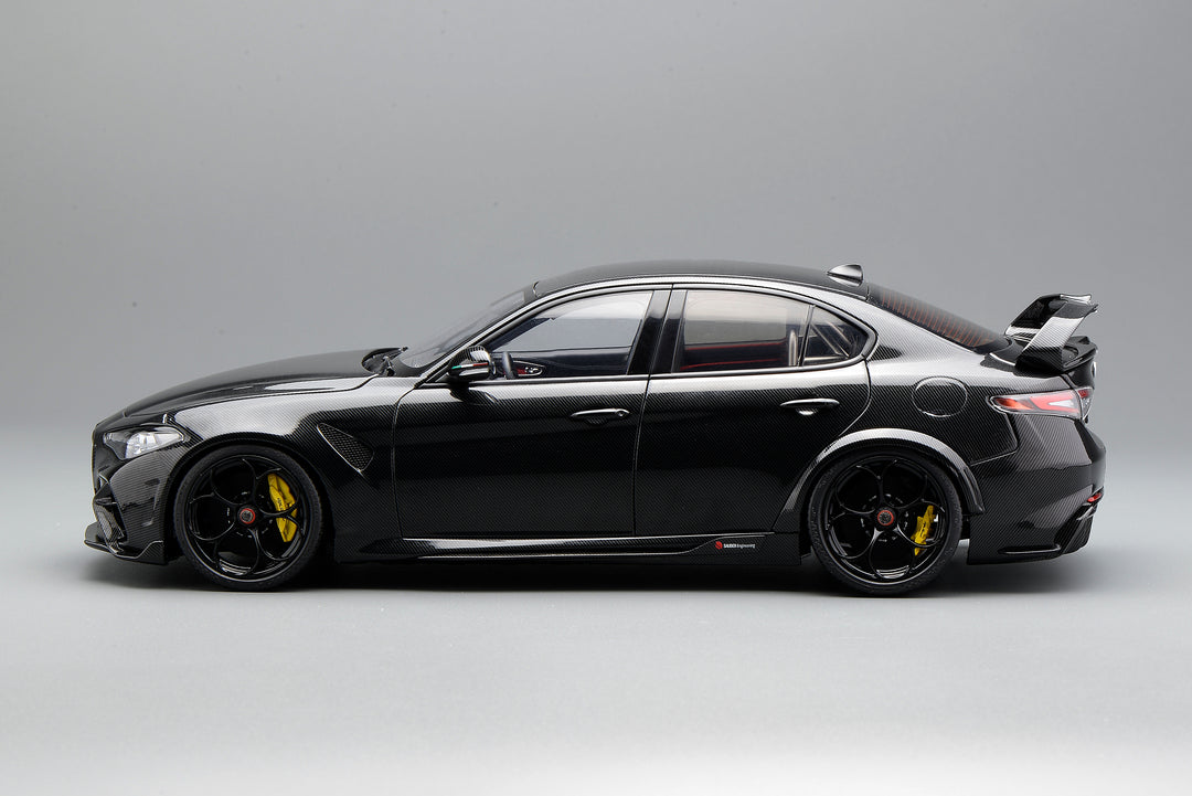 [Preorder] Motorhelix 1:18 Alfa Romeo Giulia GTAm Carbon Edition