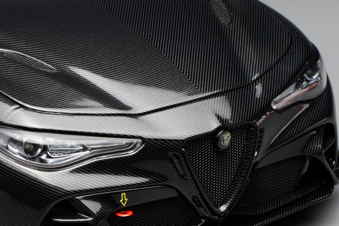 [Preorder] Motorhelix 1:18 Alfa Romeo Giulia GTAm Carbon Edition