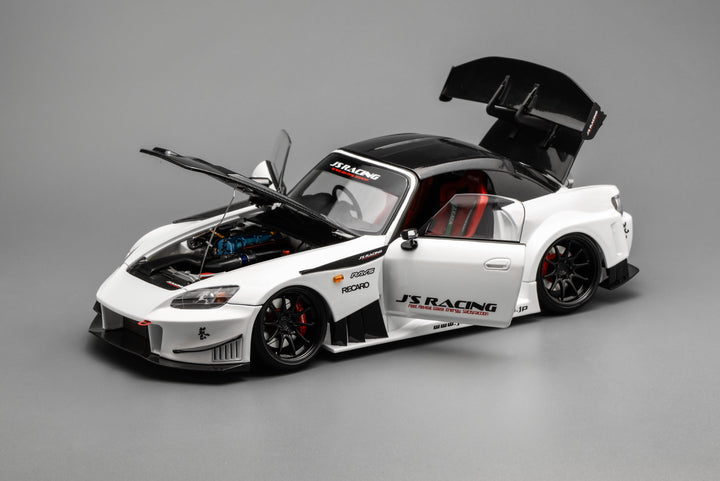 [Preorder] Motorhelix 1:18 Honda S2000 J'S Racing Grand Prix White M85118