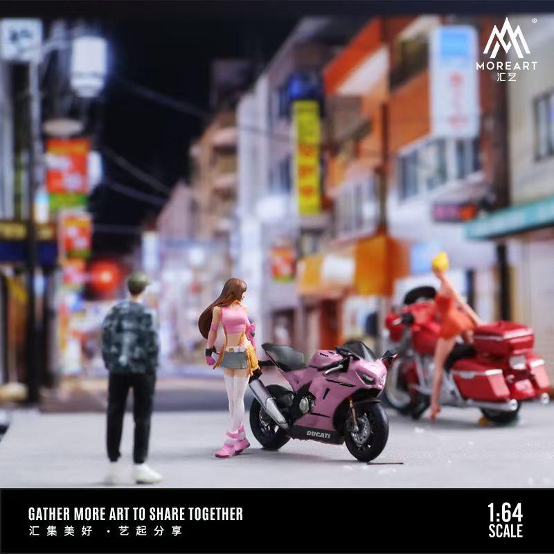 [Preorder] MoreArt 1:64 Ducati Pink Motorcycle Girl Set