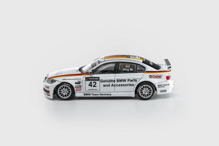 [Preorder] Catch22 1:64 BMW 320i E46 WTCC-Guia Race of Macau 2006 #42