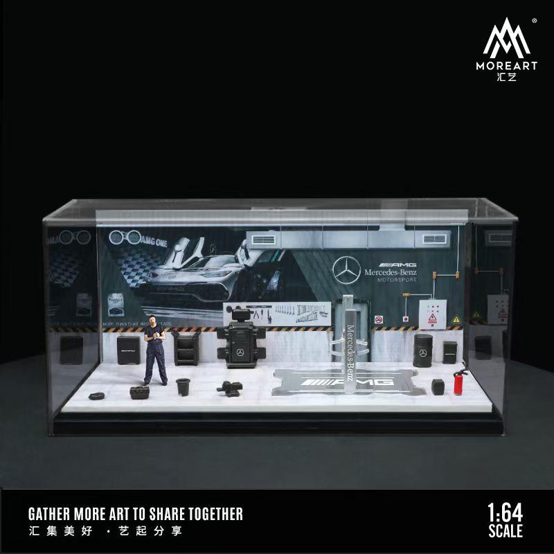 MoreArt 1:64 BMW / Mercedes Repair Shop