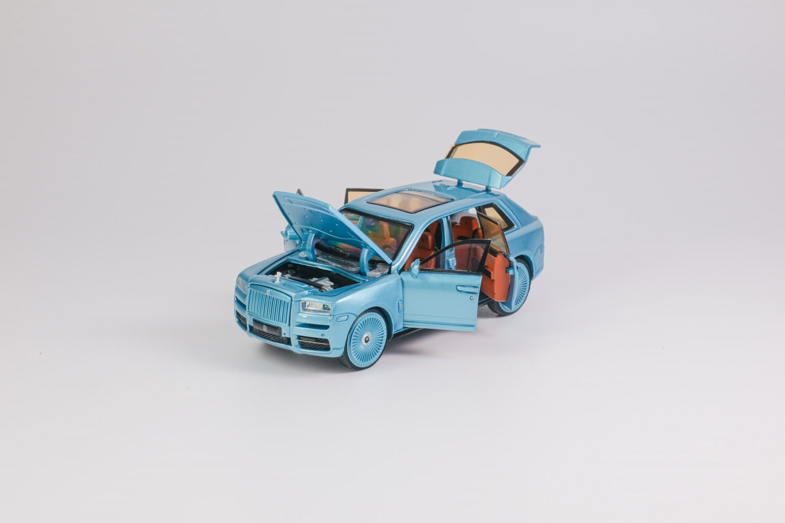 DCM 1:64 Rolls-Royce Cullinan Blue Metallic – Horizon Diecast