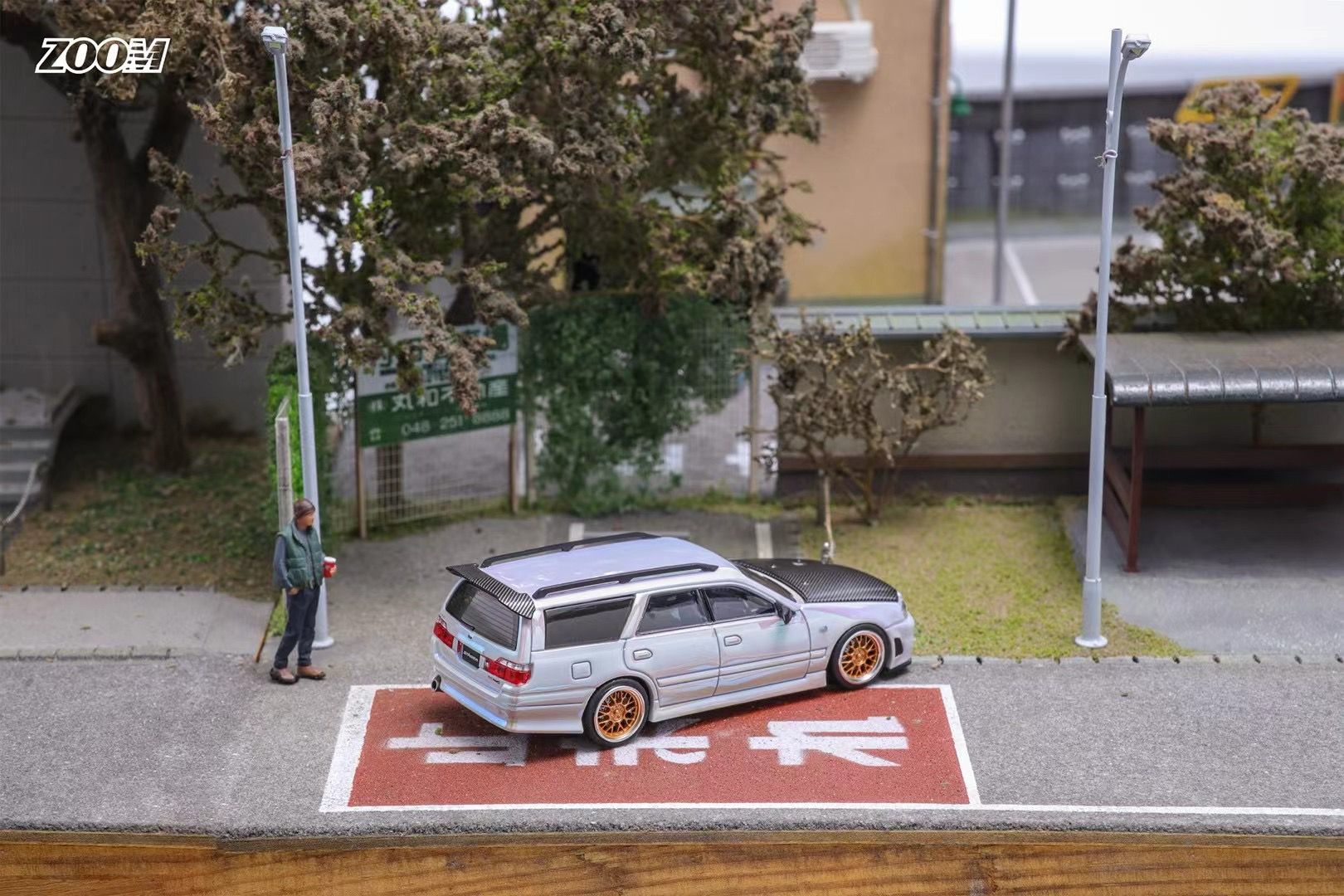 Zoom 1:64 Nissan R34 Stagea 1st gen Qc34 260RS (2 Colors
