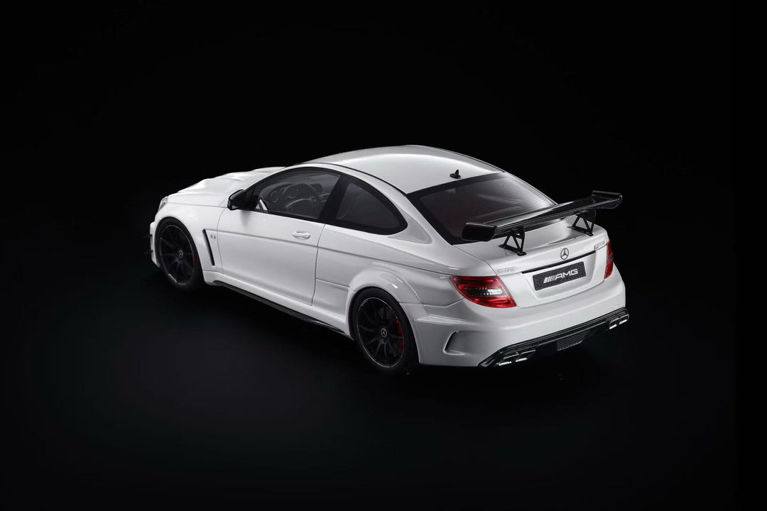 [Preorder] NA 1:18 Mercedes-Benz C63 AMG Black Series Resin Model (3 Colors)