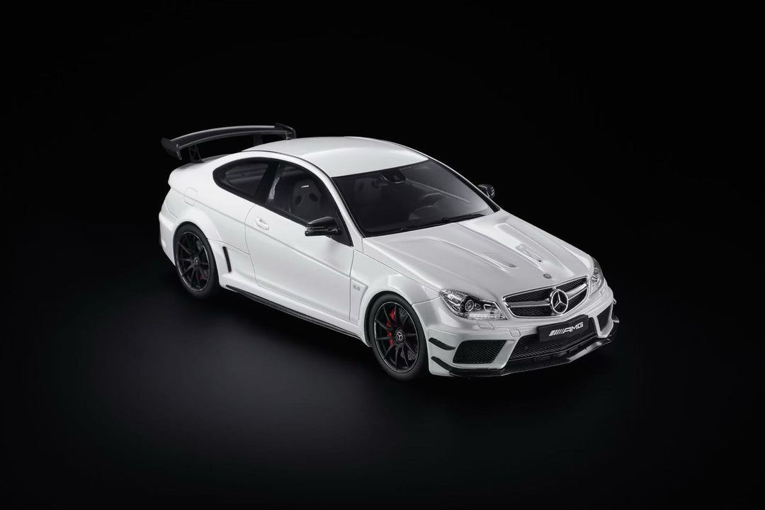 [Preorder] NA 1:18 Mercedes-Benz C63 AMG Black Series Resin Model (3 Colors)