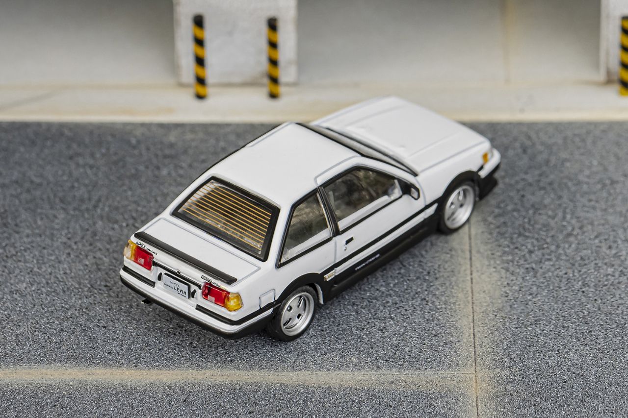 Preorder] DCT 1:64 Toyota Corolla Levin 1983 (4 Versions