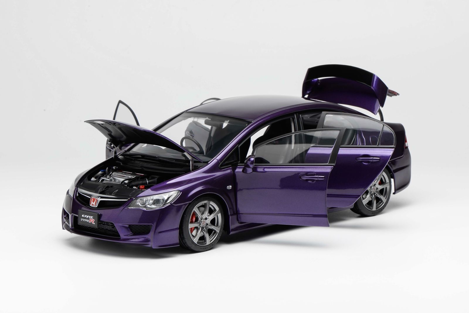 MOTORHELIX 1:18 Honda Civic Type R (FD 2) 2007 Late Version (2