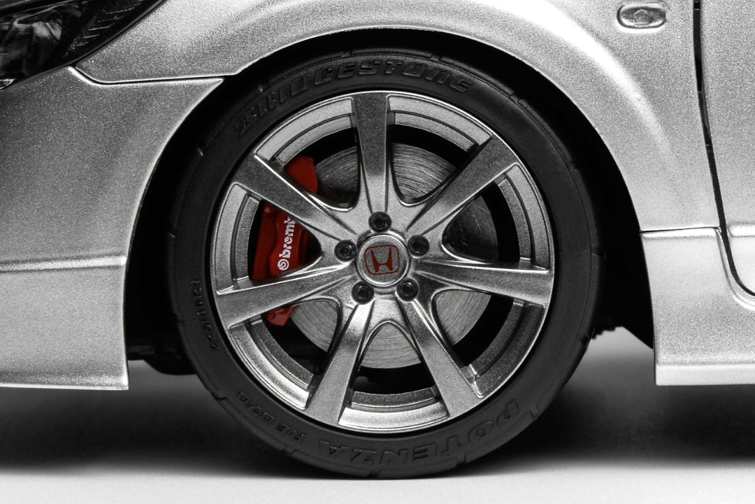 [Preorder] MOTORHELIX 1:18 Honda Civic Type R (FD 2) 2007 Late Version (2 Colors)
