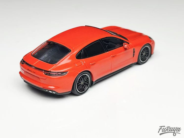Furuya 1:64 Porsche Panamera Turbo Sedan/Shooting Brake Ver (2 Colors)
