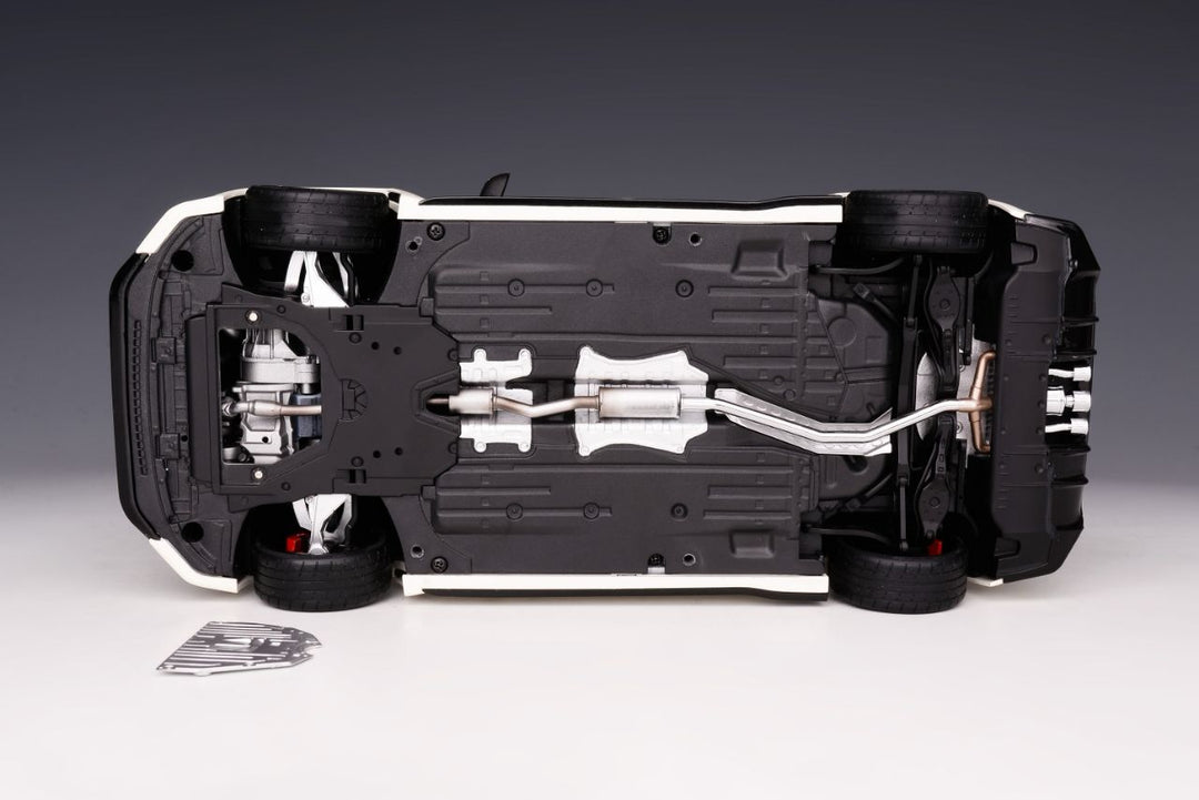[Preorder]  MOTORHELIX 1:18 Honda Civic Type R (FL5) Fully Opened Championship White M85301