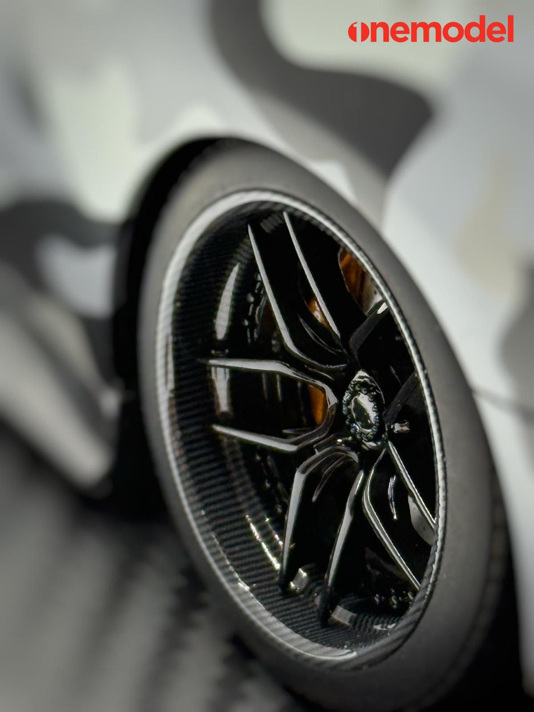 [Preorder] One Model 1:18 GTR R35 Custom Edition (5 Colours)