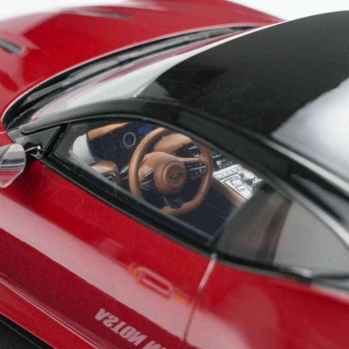 GT Spirit 1:18 ASTON MARTIN DB12 HYPER RED 2023 GT936