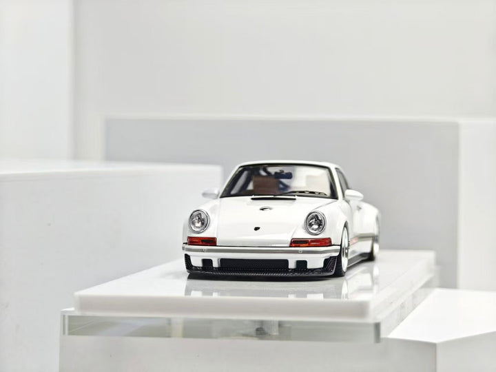 Zincit Model 1:43 Porsche Singer DLS (3 Colours)