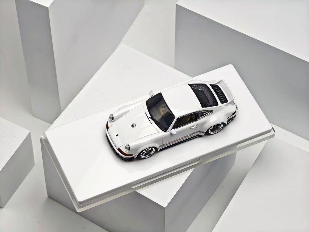 Zincit Model 1:43 Porsche Singer DLS (3 Colours)