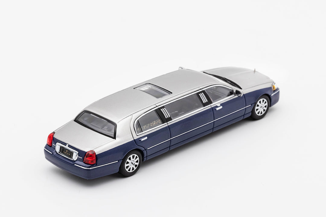 [Preorder] GCD 1:64 Stretch Lincoln Limousine - Silver & Dark Blue