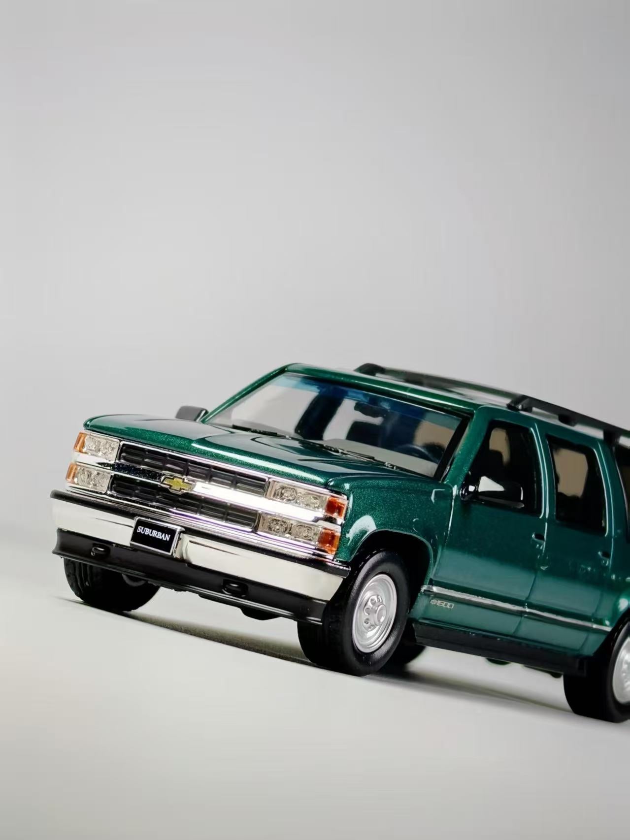 HEC Bliss chevrolet サバーバン　1/64 Preorder] BLISS 1:64 Chevrolet Suburban (2 Colours) – Horizon Diecast
