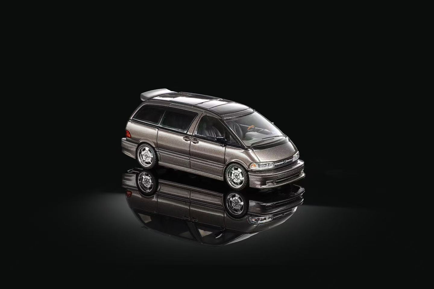 Mortal 1:64 Toyota Previa (2 Colours) – Horizon Diecast