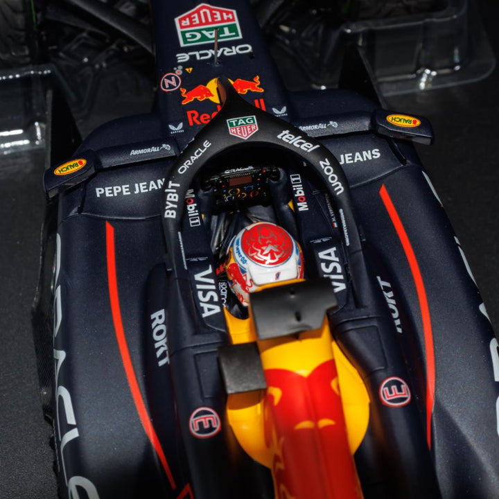 MINICHAMPS 1:18 ORACLE RED BULL RACING RB20 - WINNER CANADA GP2024 110240901