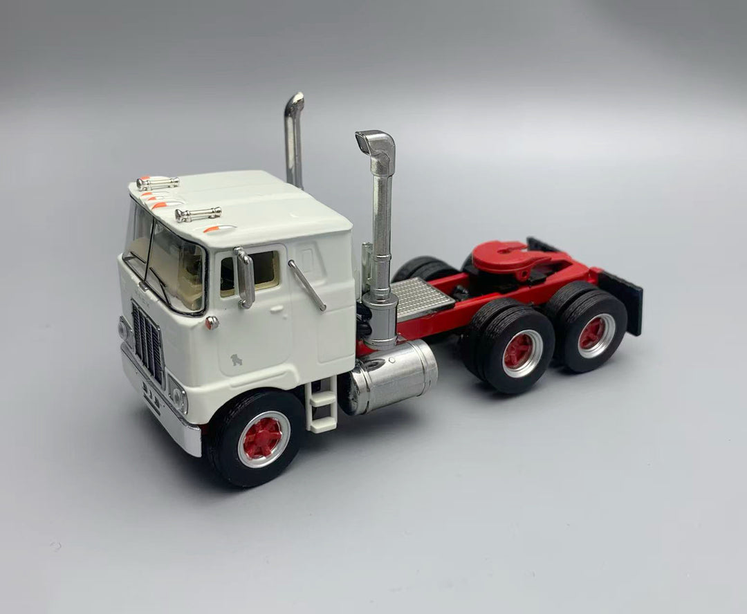 [Preorder] Top Shelf 1:64 Mack F700 (2 Colours)