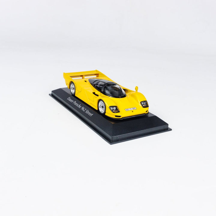 MINICHAMPS 1:43 PORSCHE DAUER 962 GT - 1994 - YELLOW 940064000