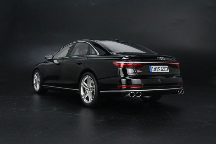 [Backorder] GT Spirit 1:18 Audi S8 Mythos Black