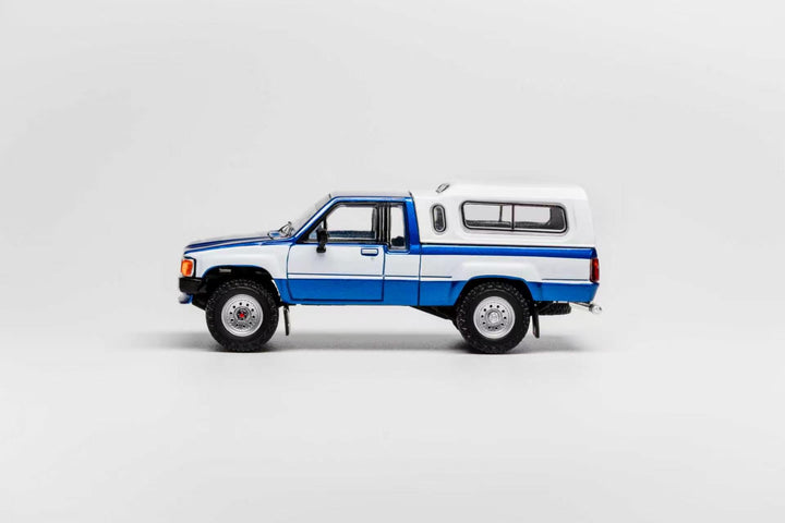 [Preorder] GCD 1:64 Toyota Hilux SR5 XTRA Cab 1985 (LHD) (3 Colours) KS-087-641/ KS-087-642/ KS-087-643