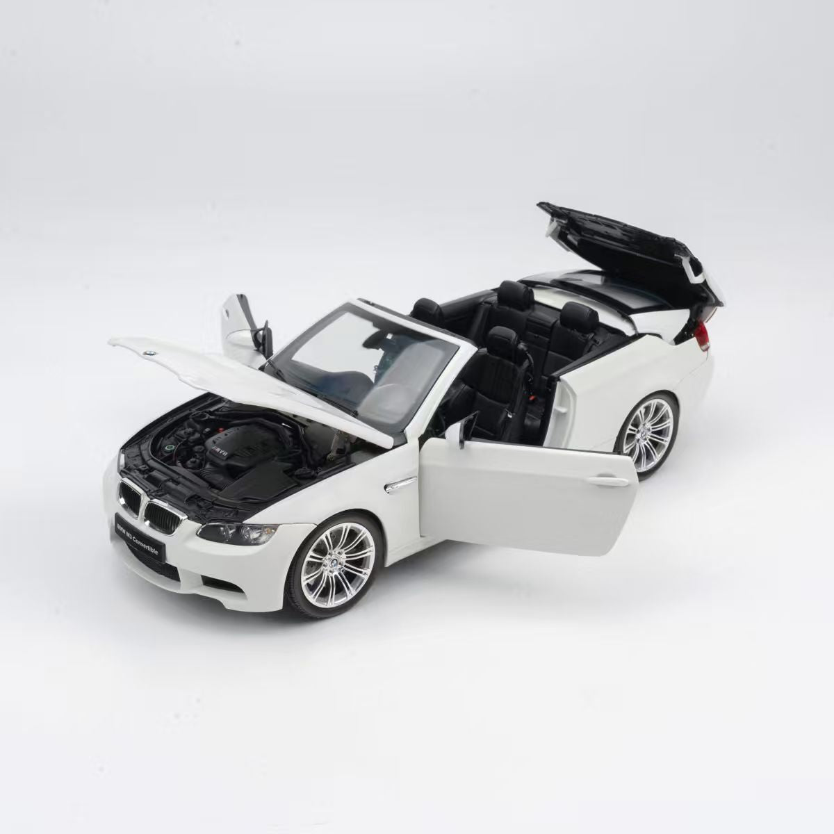 Preorder] Kyosho 1:18 BMW M3 CONVERTIBLE(E93M) ALPINE WHITE