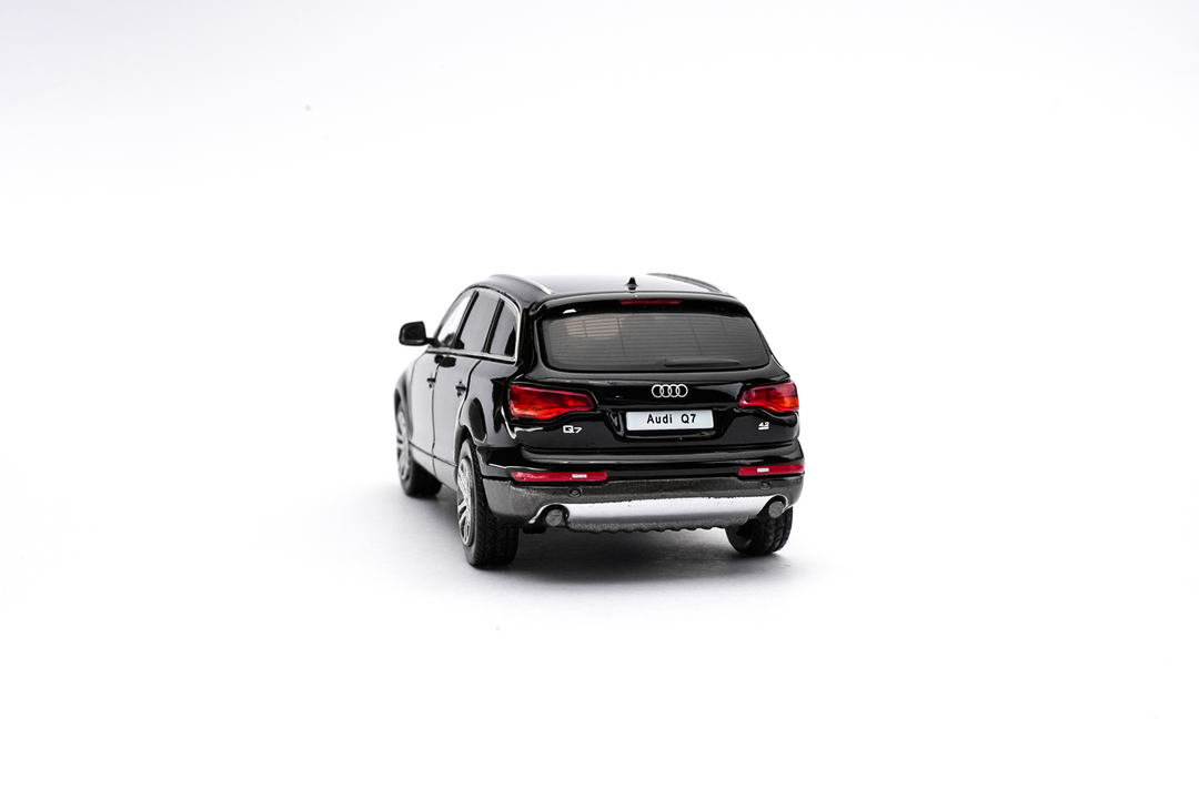 Masdi 1:64 Audi Q7 FSI quattro 2008 (2 Colours) AD3100/AD3101