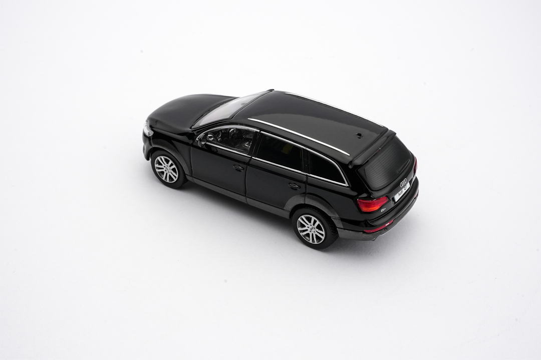 Masdi 1:64 Audi Q7 FSI quattro 2008 (2 Colours) AD3100/AD3101