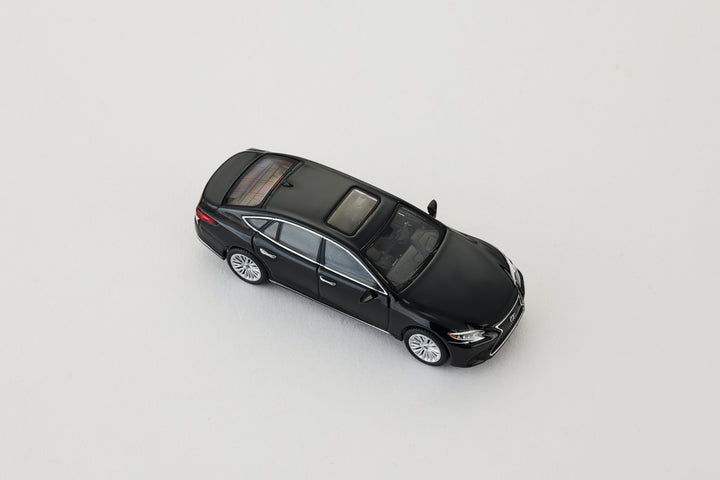 Massdi 1:64 Lexus LS500h Black LEX1100